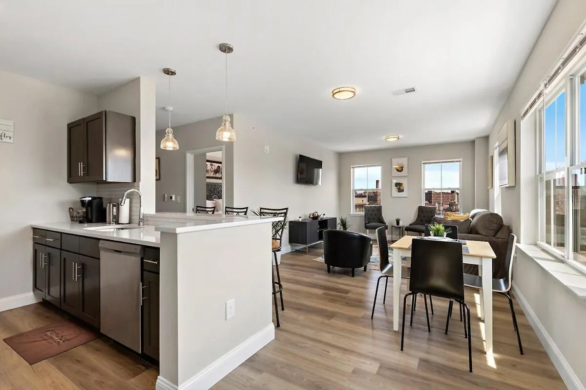 City Views 1Br Free-Parking- Easy Nyc Access Newark 0*,  United States