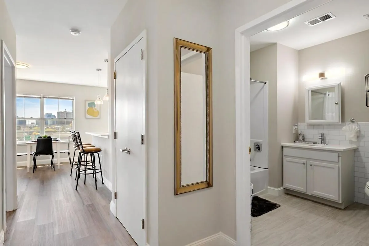 City Views 1Br Free-Parking- Easy Nyc Access Newark 0*,  United States